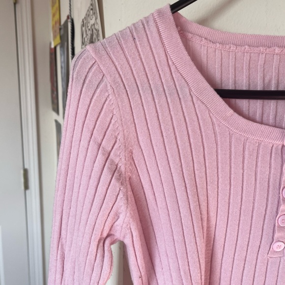 SHEIN Pink Ribbed Button-Up Top - Picture 3 of 5